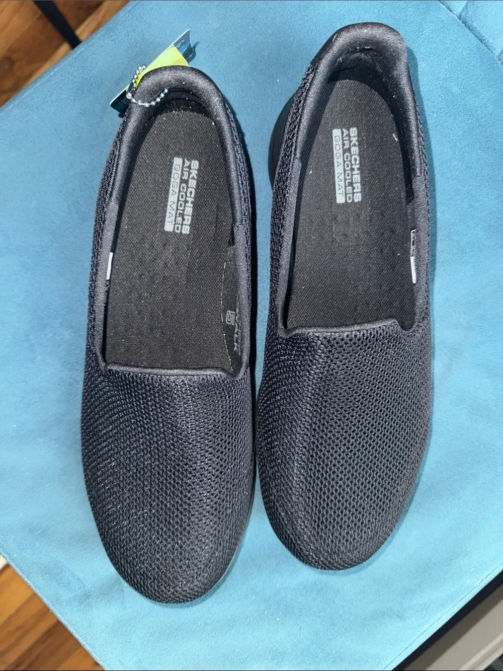 Woman’s Skechers GOwalk 5 Sneakers Sise 9